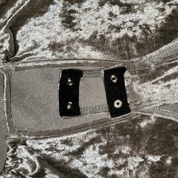 Top - Picture 14 of 15